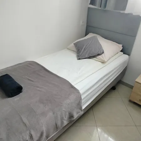 Hostal 11