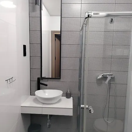 11 Hostel