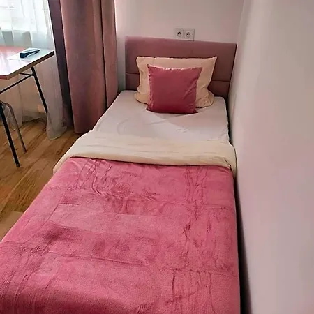 11 Hostel *